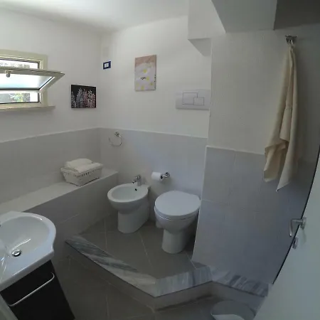 Apartment La Petit Maison