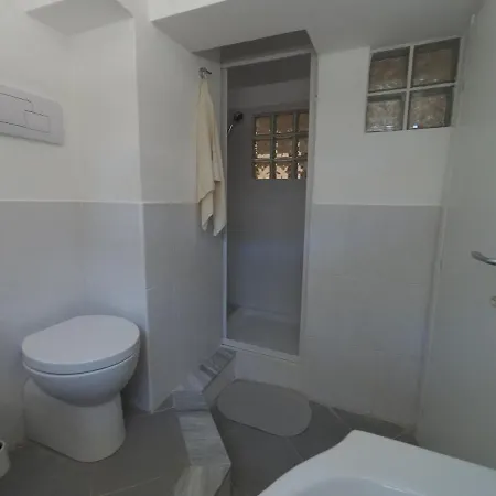 La Petit Maison Palermo
